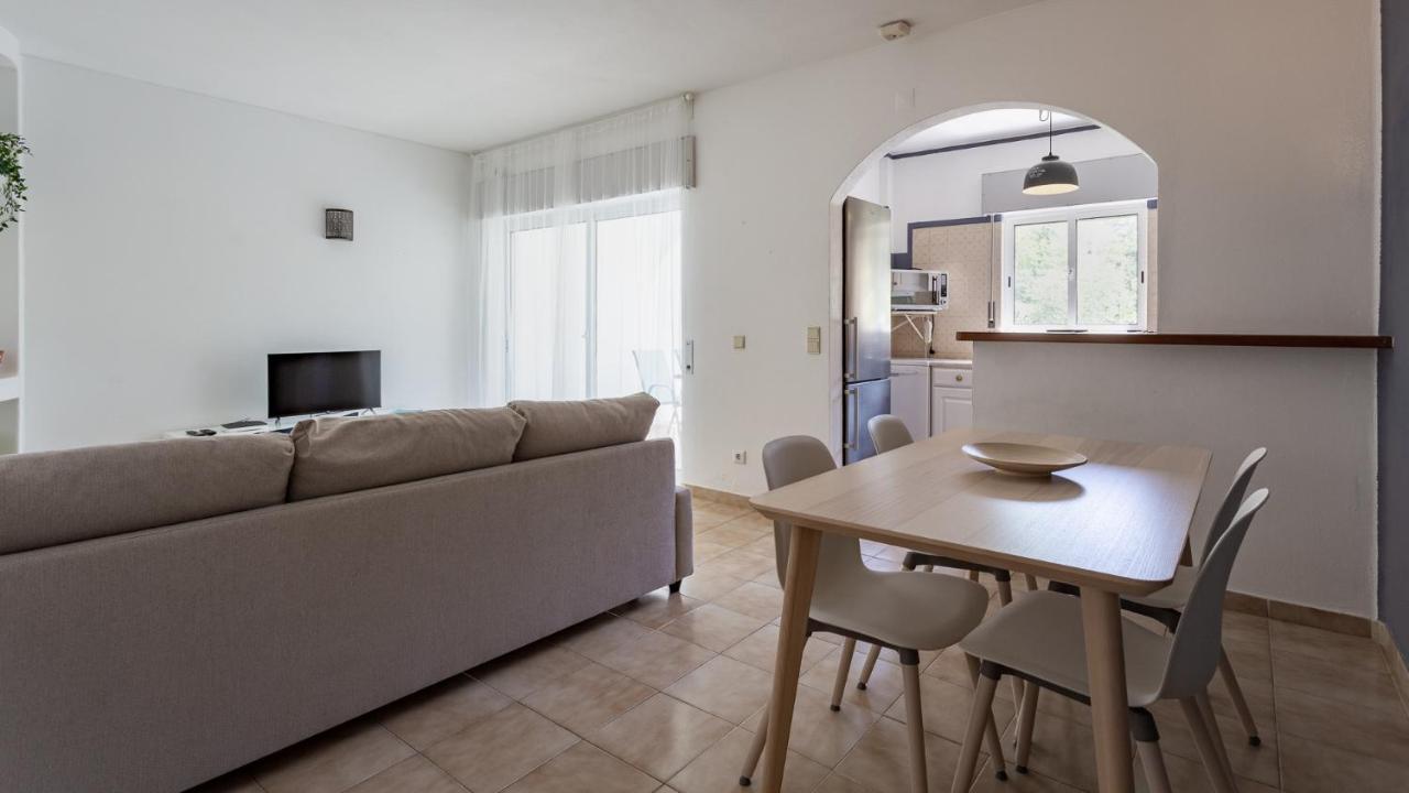 Charming Beachside Apartment W/ Pool By Lovelystay Albufeira Exterior photo