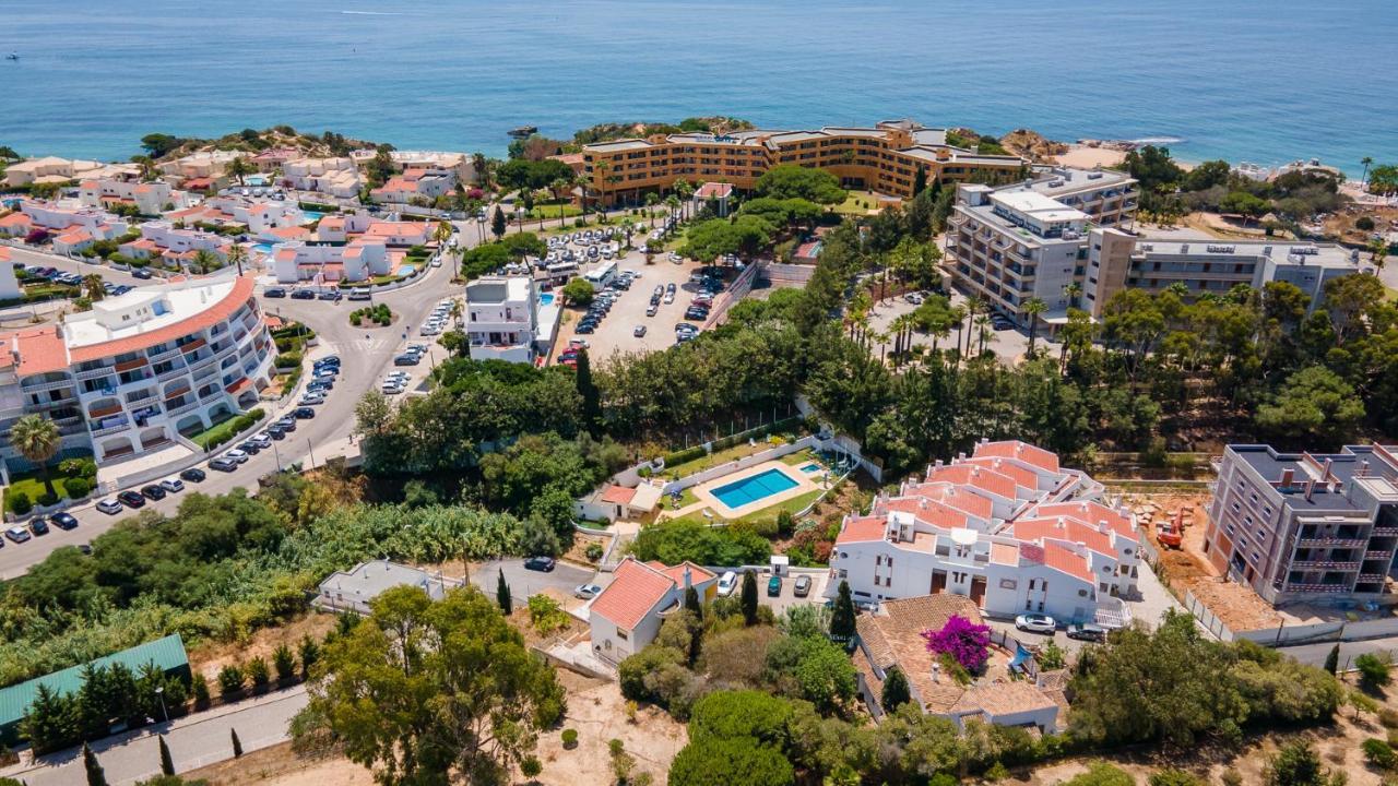 Charming Beachside Apartment W/ Pool By Lovelystay Albufeira Exterior photo