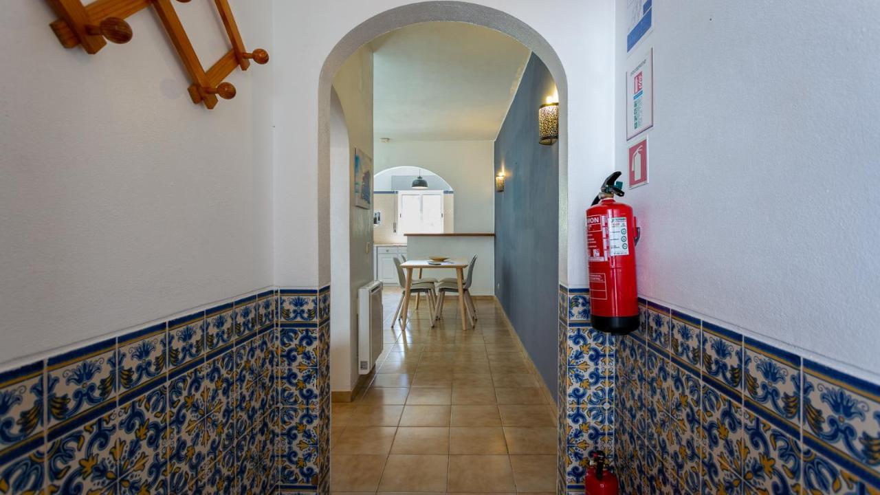 Charming Beachside Apartment W/ Pool By Lovelystay Albufeira Exterior photo